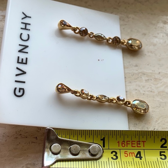 NEW Givenchy earrings - Picture 5 of 6